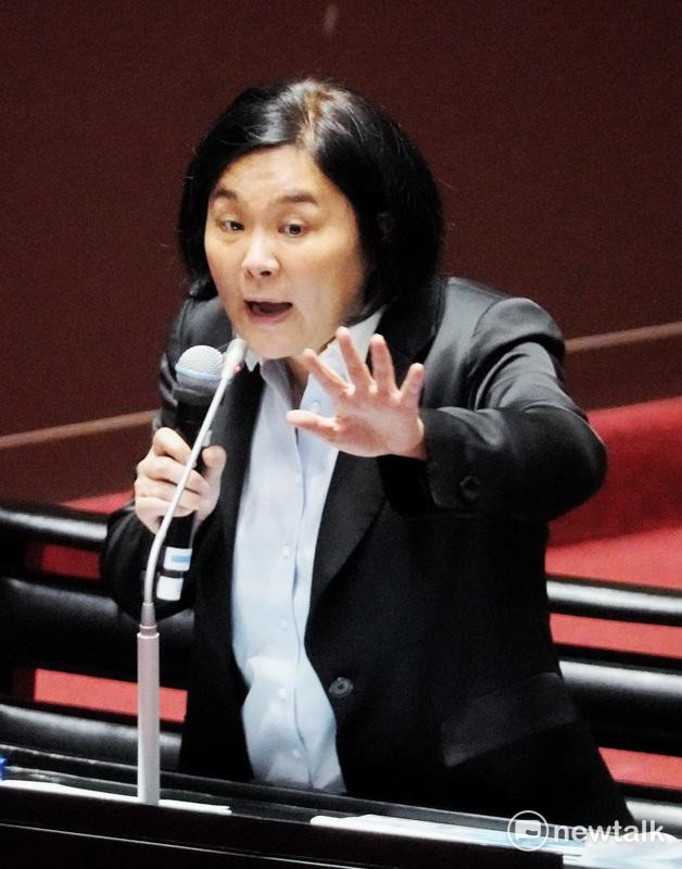 陳玉珍稱「2028是不是還有投票機會都不知道」，網友痛批公開呼應共產黨說法，周軒直言，大家應該明白，為何大罷免主軸叫「反共」了，大罷免一定要成功。   圖：張良一/攝（資料照）