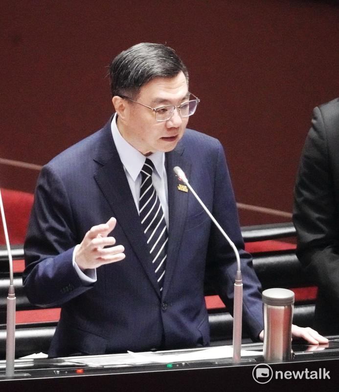 卓榮泰說，未來如果各縣市的立委也能支持行政院針對636億的追加預算，不失為一個解決的方法。   圖：張良一/攝