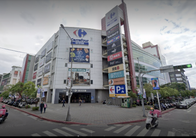 家樂福分店示意圖   圖：截自Google Maps