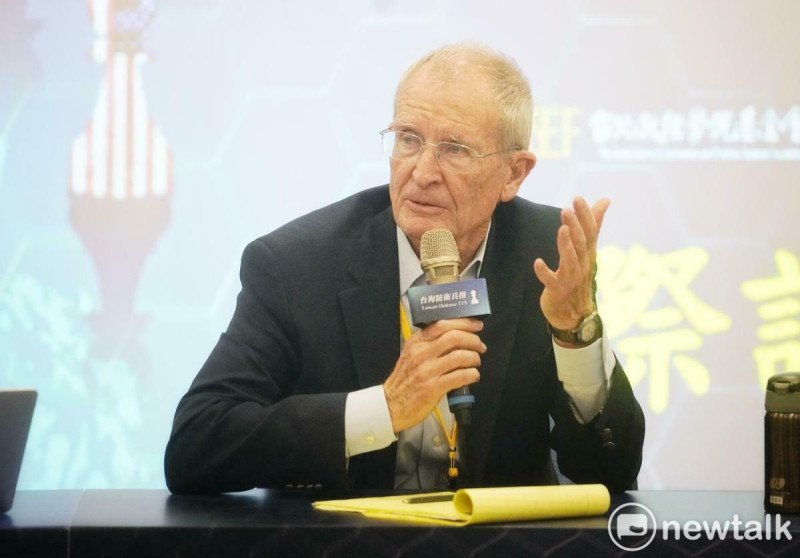 前美國太平洋司令布萊爾（Admiral Dennis Blair）出席台海防衛兵推會後記者會。   圖：張良一 / 攝
