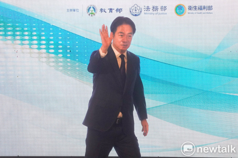 總統賴清德應邀在「114年度反毒有功人士、團體頒獎典禮」致詞並頒獎表楊有功人員。   圖：張良一/攝