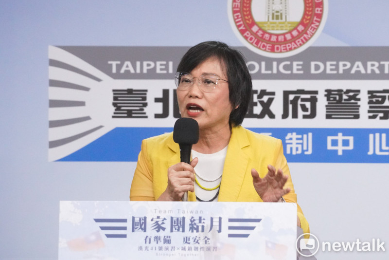 內政部今（2）天表示，將蒐集共和黨違法事證，倘該黨目的及行為有危害國安或自由民主憲政秩序之情事，將依法聲請解散。圖為內政部長劉世芳在「國家團結月 守護之盾–防空避難體驗特展」開幕式致詞。   圖：張良一/攝