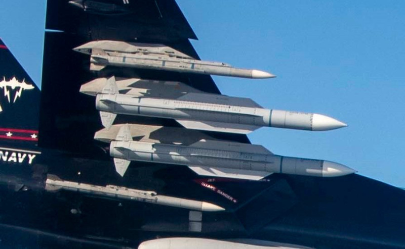 美軍 AIM-260 飛彈。 圖:翻攝自@ndmk_mgnt_bot 美軍 AIM-260 飛彈。 圖:翻攝自@ndmk_mgnt_bot