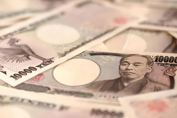 哈日旅遊族福音！強勢的台幣態勢，加上受川普關稅政策影響，日圓匯價走疲。今（9）日台銀牌告匯率再出現「甜甜價」，現金匯價一度探到 0.2014元。   （示意圖）