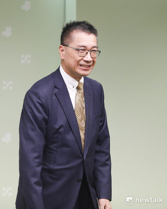 新就任的民進黨秘書長徐國勇在中常會後向媒體發表談話。   圖：張良一/攝