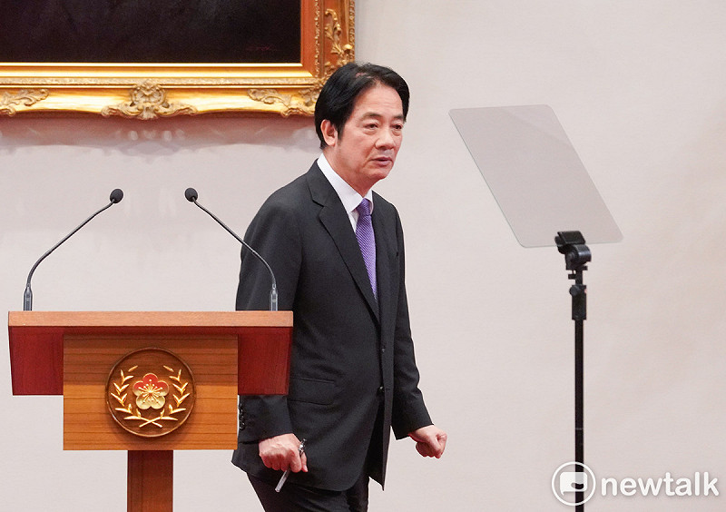 總統賴清德在罷免投票和核三延役公投結束後舉行記者會,發表談話並回答媒體提問。 圖:張良一/攝 總統賴清德在罷免投票和核三延役公投結束後舉行記者會,發表談話並回答媒體提問。 圖:張良一/攝