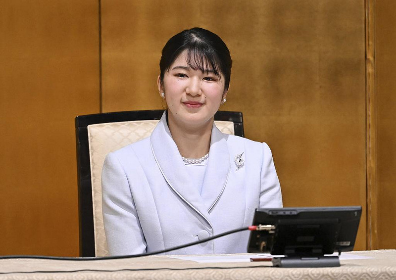 愛子內親王雖受國民愛戴,但因《皇室典範》規定而被排除於繼承序列之外。 圖:達志影像/美聯社 愛子內親王雖受國民愛戴,但因《皇室典範》規定而被排除於繼承序列之外。 圖:達志影像/美聯社