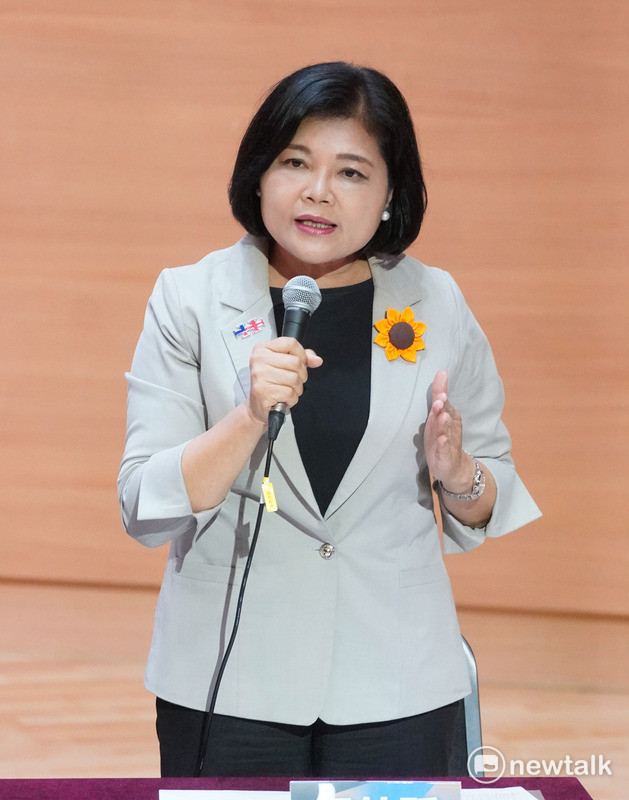 雲林縣長張麗善17日證實，他哥哥張榮味與新北市議長蔣根煌等國民黨本土派16日邀請郝龍斌聚會，並決議力挺其參選黨主席，而她也會全力支持郝龍斌參選。   圖：張良一/攝