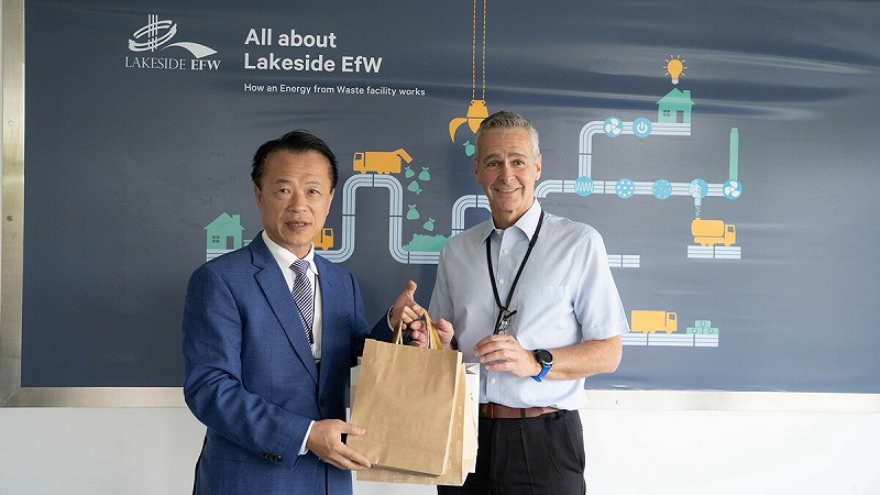 翁章梁縣長率隊參訪英國EfW廢棄物焚化廠 借鏡淨零轉型經驗