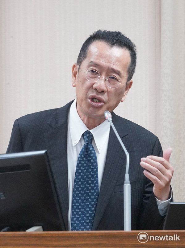 國防部長顧立雄在立院外交及國防委員會備詢。   圖：張良一/攝