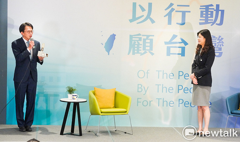 國民黨主席鄭麗文、台灣民眾黨主席黃國昌共同舉行「以行動顧台灣」主席高峰會談。   圖：張良一 / 攝