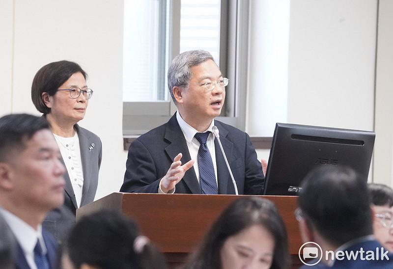 經濟部長龔明鑫、行政院政務委員兼行政院經貿談判辦公室總談判代表楊珍妮在立院經濟委員會備詢。&nbsp;&nbsp;&nbsp;圖：張良一/攝