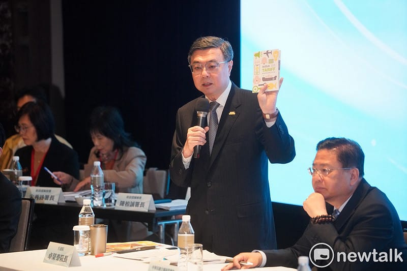 行政院長卓榮泰今（9）日率行政院祕書長張惇涵、財政部長莊翠雲等多個部會首長出席商總舉辦的「行政院長卓榮泰與商業領袖座談會」。   圖：張良一/攝