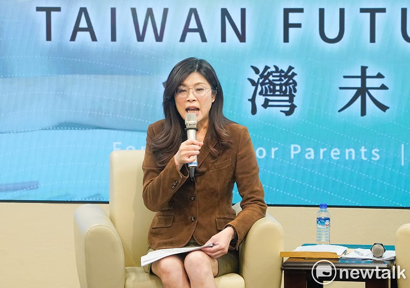 國民黨主席鄭麗文、台灣民眾黨主席黃國昌今（25）天召開 「搶救少子國安危機 TFA 助台灣一臂之力！」記者會。&nbsp;&nbsp;&nbsp;圖：張良一/攝