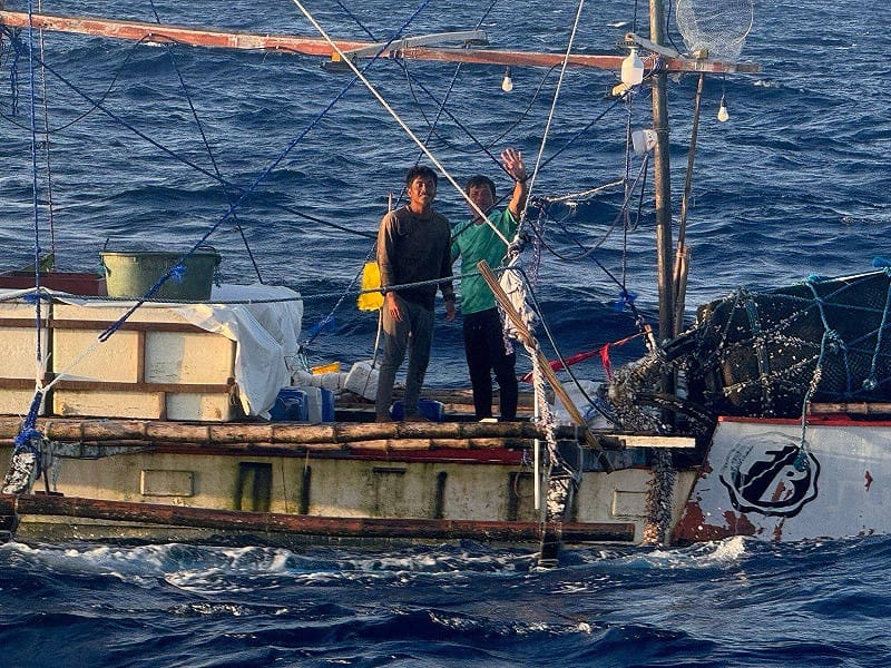  菲方進一步澄清，有關漁民「漂流三天」的說法並不正確。 圖：翻攝自 X 帳號 @Jay Tarriela 