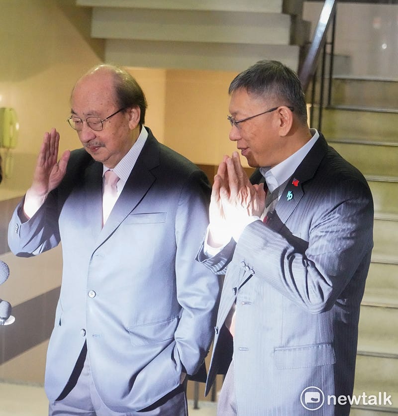 前民眾黨主席柯文哲日前拜會民進黨立院黨團總召柯建銘，但針對近期傳出以交換條件達成「綠白合作」的可能性，民進黨團今日直言，絕不能以司法獨立作為交換條件，更不容任何黑箱與密室協商。&nbsp;&nbsp;&nbsp;圖：張良一/攝