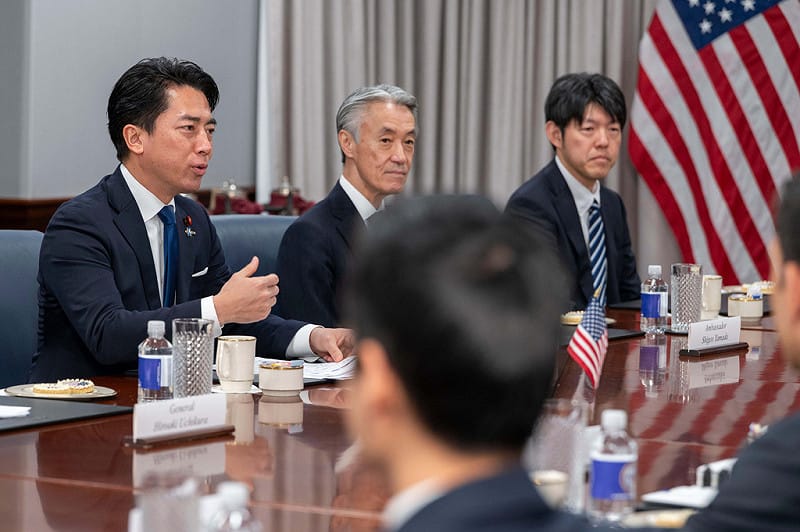  小泉並請求美方協助促成高市早苗首相預計於三月的首次訪美行程。 圖：達志影像／美聯社 