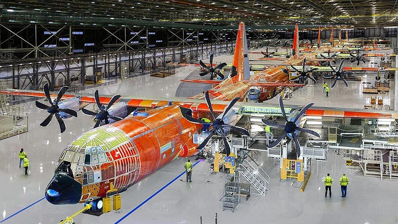  兩架 C-130 遭摧毀對製造商洛克希德．馬丁公司而言並非重大損失。 圖：翻攝自 X 帳號 @Spartan Intel 