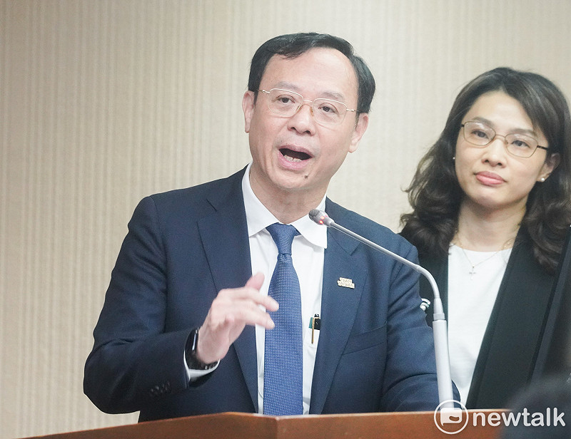 衛福部長石崇良在立院社福及衛環委員會備詢。&nbsp;&nbsp;&nbsp;圖：張良一/攝