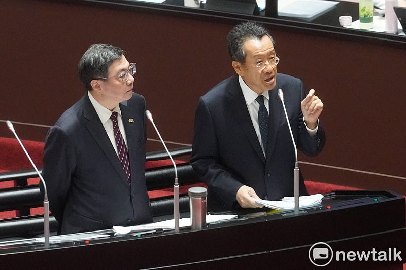 行政院長卓榮泰率國防部門顧立雄等閣員到立院院會報告「保衛國家安全及強化不對稱戰力計畫第一批發價書採購特別預算案」編製經過並備詢。&nbsp;&nbsp;&nbsp;圖：張良一/攝