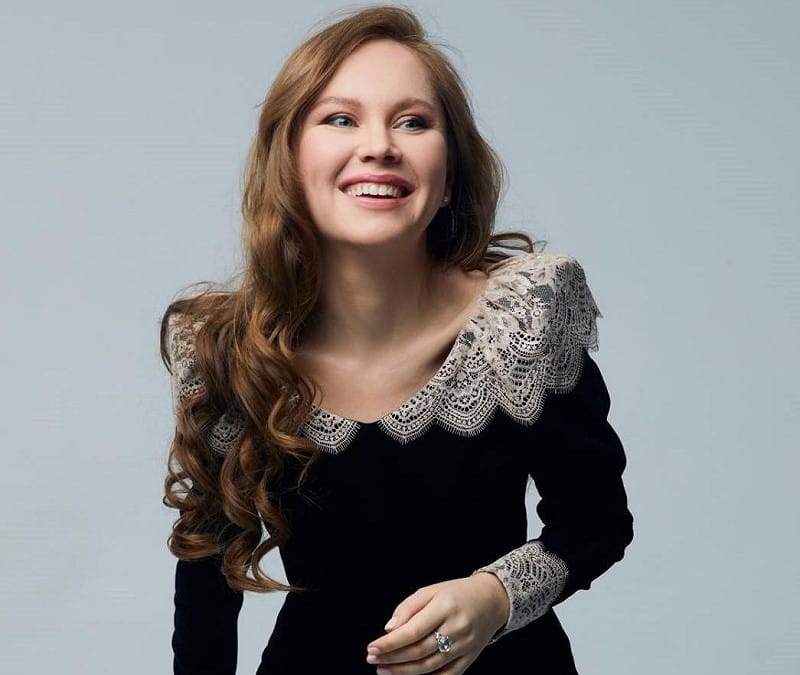 歌劇《波希米亞人》飾演女裁縫-咪咪 葉卡捷琳娜·薩溫科娃Ekaterina SAVINKOVA
