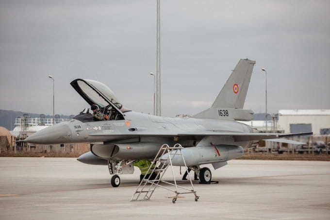 當無人機飛越北約領土時，羅馬尼亞的 F-16 戰機已經升空，並獲准交戰。 圖：翻攝自 X @Defence_Index