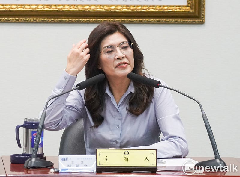 鄭麗文指稱台灣股市快要到五萬點只是表面，批評台灣「根、心都快要爛掉了」。&nbsp;&nbsp;&nbsp;圖：張良一/攝