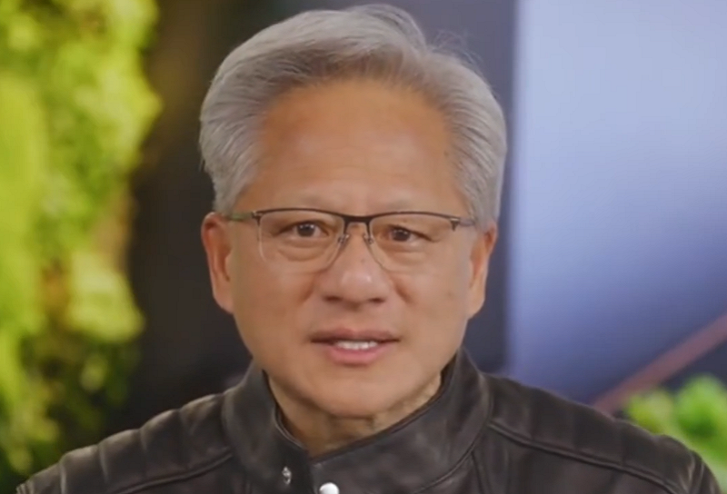 黃仁勳（Jensen Huang）於週一在北京舉辦的第 4 屆中國國際供應鏈促進博覽會（CISCE）開幕式上發表影片致詞，盛讚中國是全球最偉大的科技與工業中心之一。 圖：翻攝自 X @Echinanews 