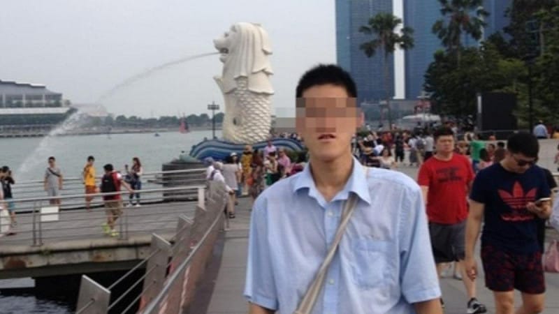  這起震驚社會的命案起因於親族財產糾紛。林嫌於 14 日下午 2 時許，持藍波刀闖入紀姓連襟經營的新竹市三民路樂器行，瘋狂揮砍對方 30 多刀，導致紀男頸部與胸口重創當場身亡。 圖：翻攝自臉書 
