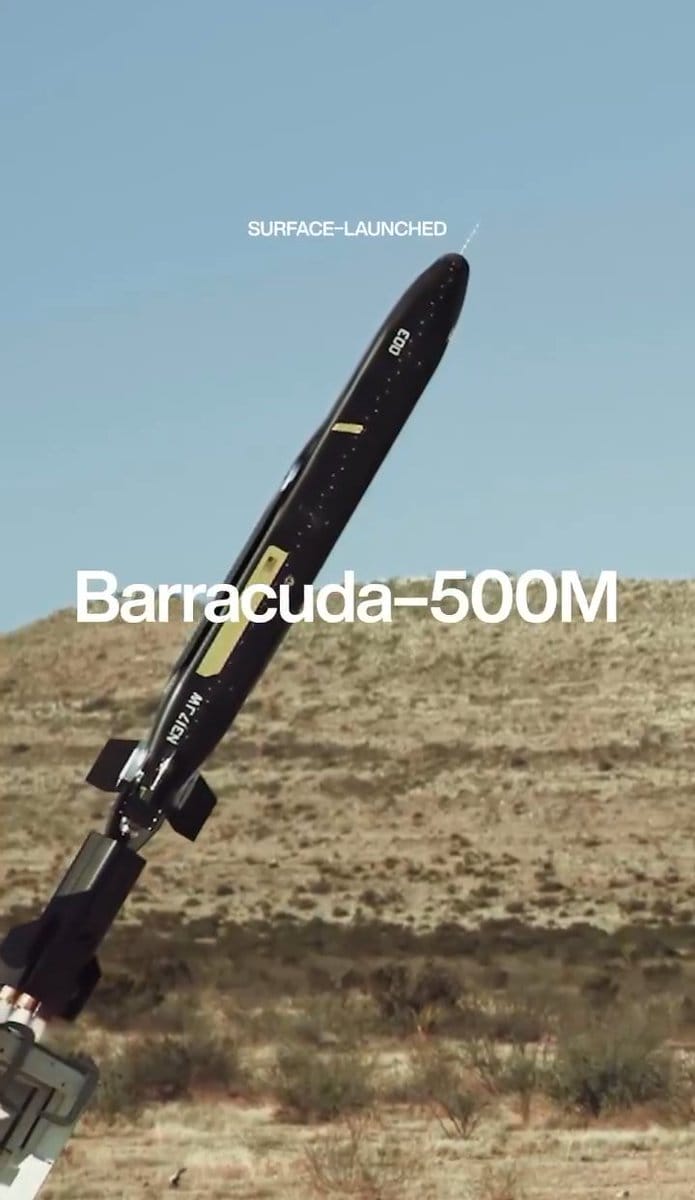  「梭子魚-500M」（Barracuda-500M）空射巡弋飛彈，專家指出，此類高 CP 值且可大規模消耗的武器，旨在為美國及其盟邦快速補充精準打擊火力。 圖：翻攝自 X @Aurora107E 