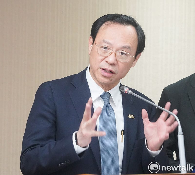 中聯油案延燒近月，食藥署放行19批油品上架，引發地方質疑，石崇良強調檢驗安全無虞。&nbsp;&nbsp;&nbsp;圖：張良一/攝