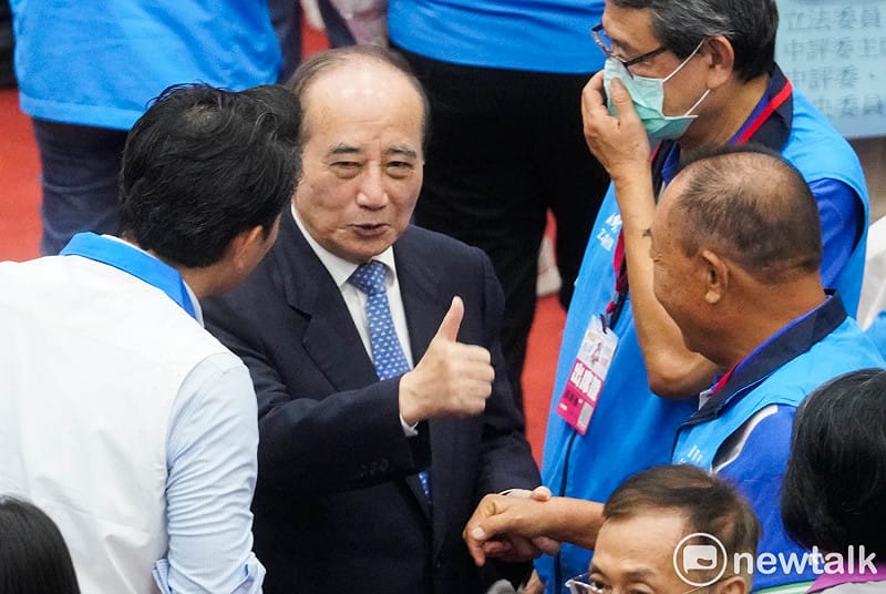 前立法院長王金平出席國民黨全代會前接受媒體訪問時表示，自己晚上另有行程，不會參與凱道的遊行活動。&nbsp;&nbsp;&nbsp;圖：張良一/攝