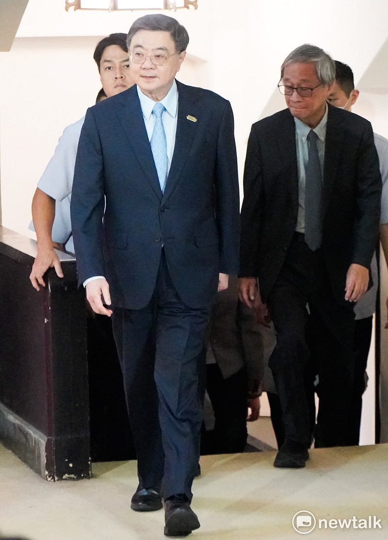 行政院長卓榮泰今（5）天在文化部長李遠的陪同下出席「第45屆行政院文化獎」頒獎典禮。&nbsp;&nbsp;&nbsp;圖：張良一/攝