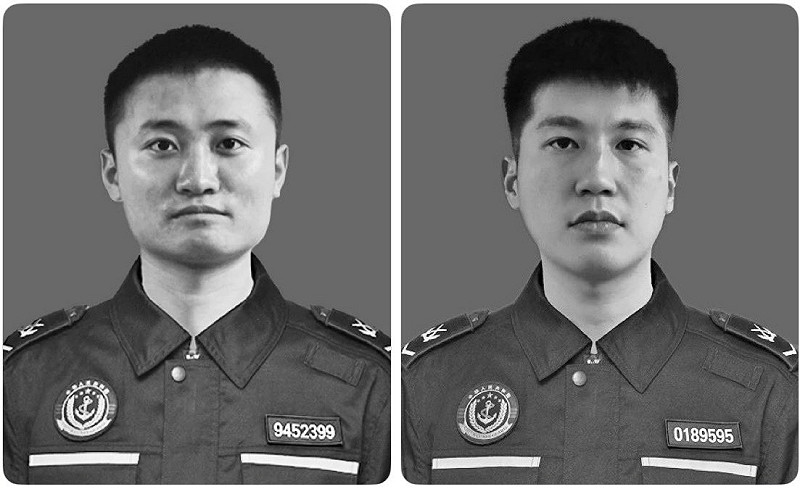 殉職的兩名海警人員分別為 2003 年出生的衣昕玉以及 2000 年出生的程龍,兩人籍貫均為山東省。 圖:翻攝自 X @aricchen · 殉職的兩名海警人員分別為 2003 年出生的衣昕玉以及 2000 年出生的程龍,兩人籍貫均為山東省。 圖:翻攝自 X @aricchen ·