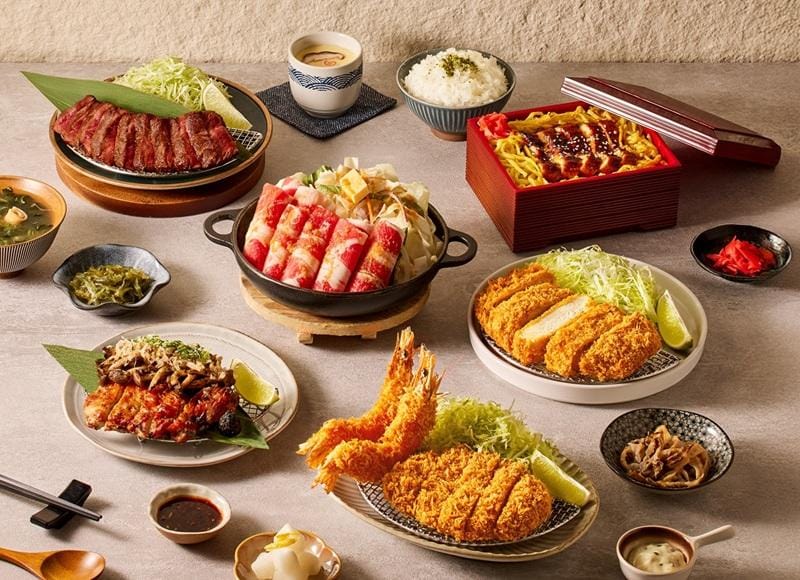觀察國內 15 家餐飲業者，7 月共有 10 家營收較去年同期成長；若拉長至今年前 7 月，更有 13 家維持正成長，其中六角（2732）、王座（2751）等累計增幅逾兩成。&nbsp;&nbsp;&nbsp;圖：翻攝自王品集團官網