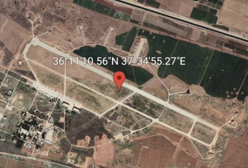  敘利亞北部阿勒頗附近的庫韋雷斯空軍基地發生多起強烈爆炸。而爆炸之前，已有多架以色列戰鬥機被目擊飛向敘利亞北部。 圖：翻攝自@Mossad_Commentary