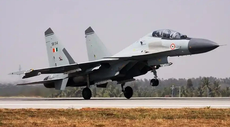 此次重點是利用印度空軍的蘇-30MKI 戰機，模擬中國空軍的殲-16 等俄系戰機，但此舉恐導致日本嚴重誤判雙方戰力差距。 圖：翻攝自騰訊網 