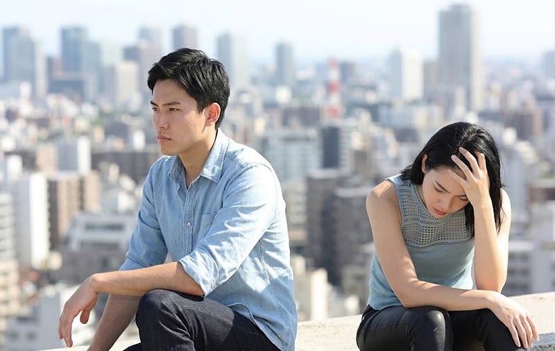針對 15 至 39 歲的年輕男女進行了深入的網路問卷調查，其階段性結果揭露了現代青年對婚姻的真實看法。&nbsp;&nbsp;&nbsp;圖：AI生成/朱于製