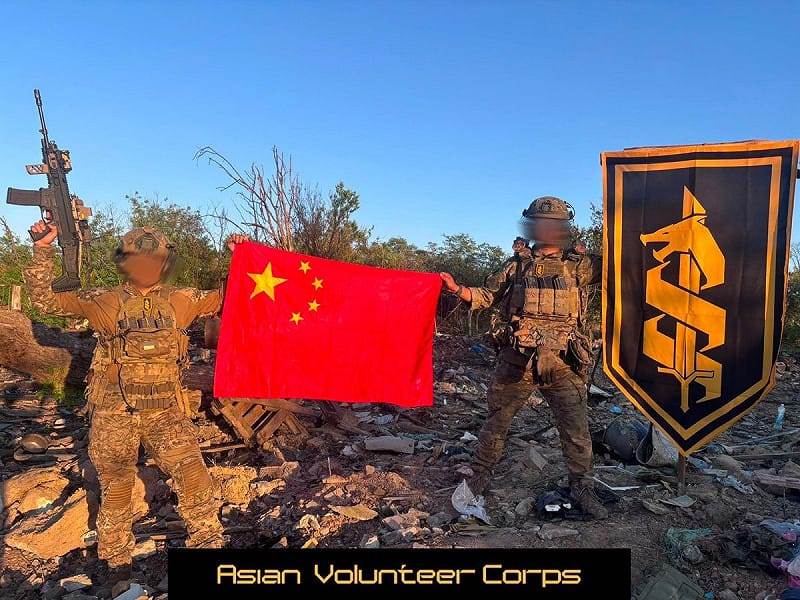 中國志願軍在烏俄戰場成為備受矚目的獨特存在。 圖:翻攝自@CCaalifornia 中國志願軍在烏俄戰場成為備受矚目的獨特存在。 圖:翻攝自@CCaalifornia