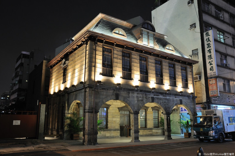 「撫台街洋樓」在台北城內屹立105年，見證了台北都市變革，也是台北舊城區內現存年代最早的民間建築。   圖：Flickr提供Wunkai開放權限