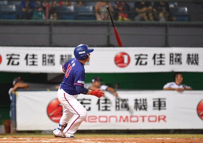 亞洲棒球錦標賽中華隊8日與日本隊爭金牌，中華隊6局
上靠著林瀚（圖）二壘安打追回1分。   圖：中央社／提供