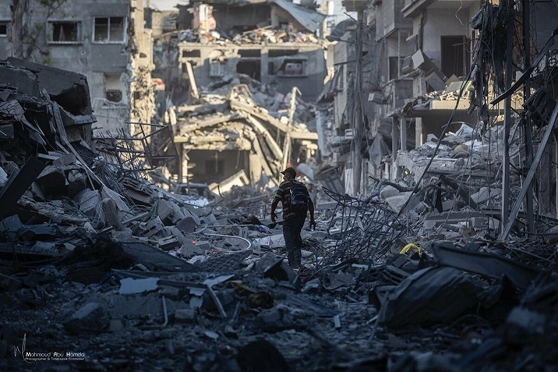 兩年來的加薩戰爭,幾乎完全摧毀了城市。圖:翻攝自 X《Gaza Notifications》 兩年來的加薩戰爭,幾乎完全摧毀了城市。圖:翻攝自 X《Gaza Notifications》