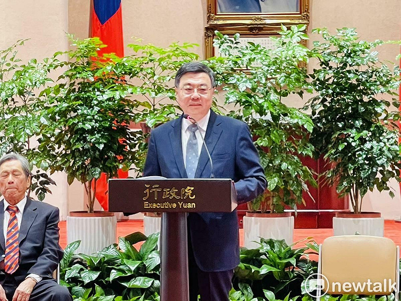 行政院長卓榮泰今（16）天表示，政府在短時間內將提出全國勞動力總檢討，從國內家庭和產業界的需求量思考提供移工協助，未來移工引進的速度、數量、方式都會與過去不同，預計短時間內會對外宣布新的移工政策。   圖：謝莉慧/攝