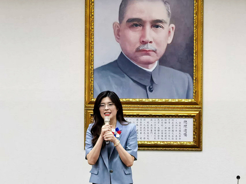    圖/鄭麗文臉書粉專