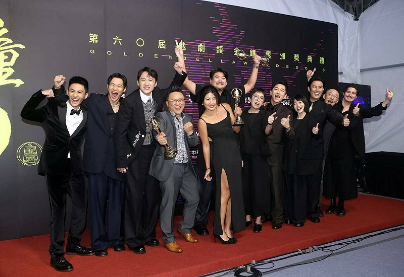 高雄影視團隊打造的《聽海湧》勇奪今年戲劇類金鐘獎五項大獎。   圖：翻攝《聽海湧》臉書粉專