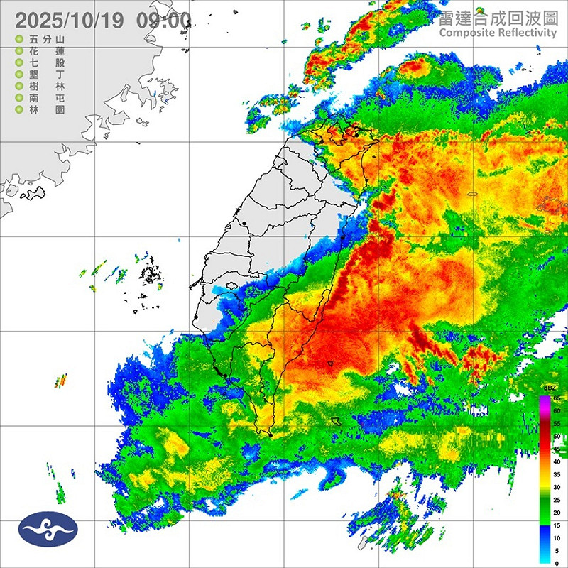 上午雲雨帶回波已上路，由於颱風結構不是很結實，冷高壓又偏北，晚上開始有點共伴的特徵。   圖：取自鄭明典臉書