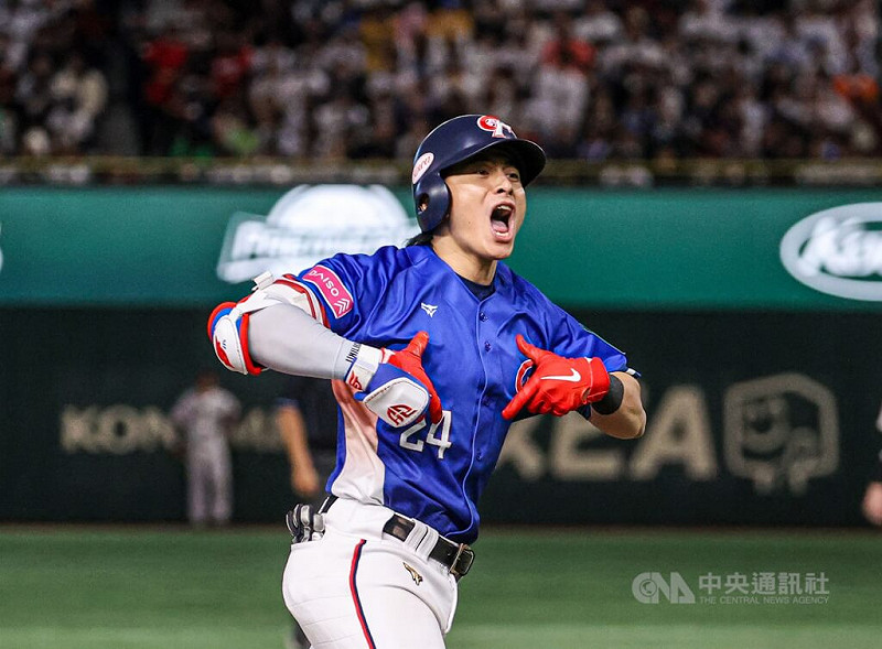 2024年世界12強棒球賽台灣隊奪冠，隊長陳傑憲（圖）獲選WBSC 2024年度球員。（中央社檔案照片）   