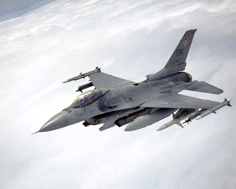 巴基斯坦使用美製F-16戰機進行空中任務。 圖:翻攝自 矚望雲霄 巴基斯坦使用美製F-16戰機進行空中任務。 圖:翻攝自 矚望雲霄