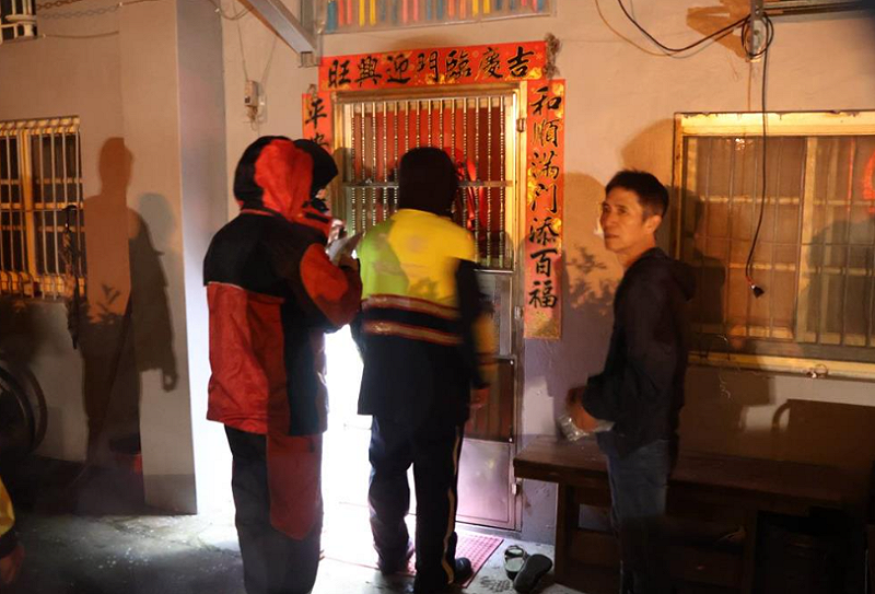 鎮公所在獲通報後,立即派員進行撤離作業。 圖:蘇澳鎮公所提供