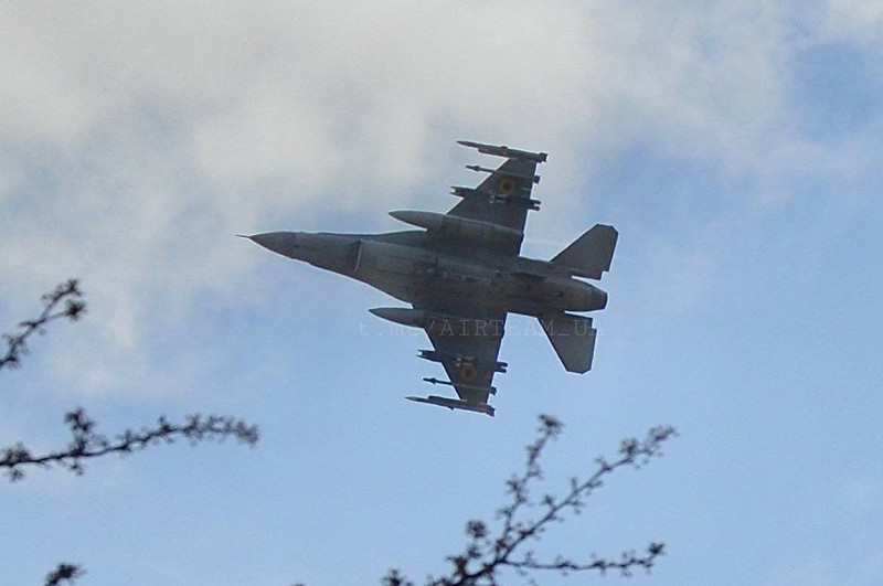烏軍新抵達的F-16戰機已投入戰備訓練。 圖:翻攝自 X 烏軍新抵達的F-16戰機已投入戰備訓練。 圖:翻攝自 X